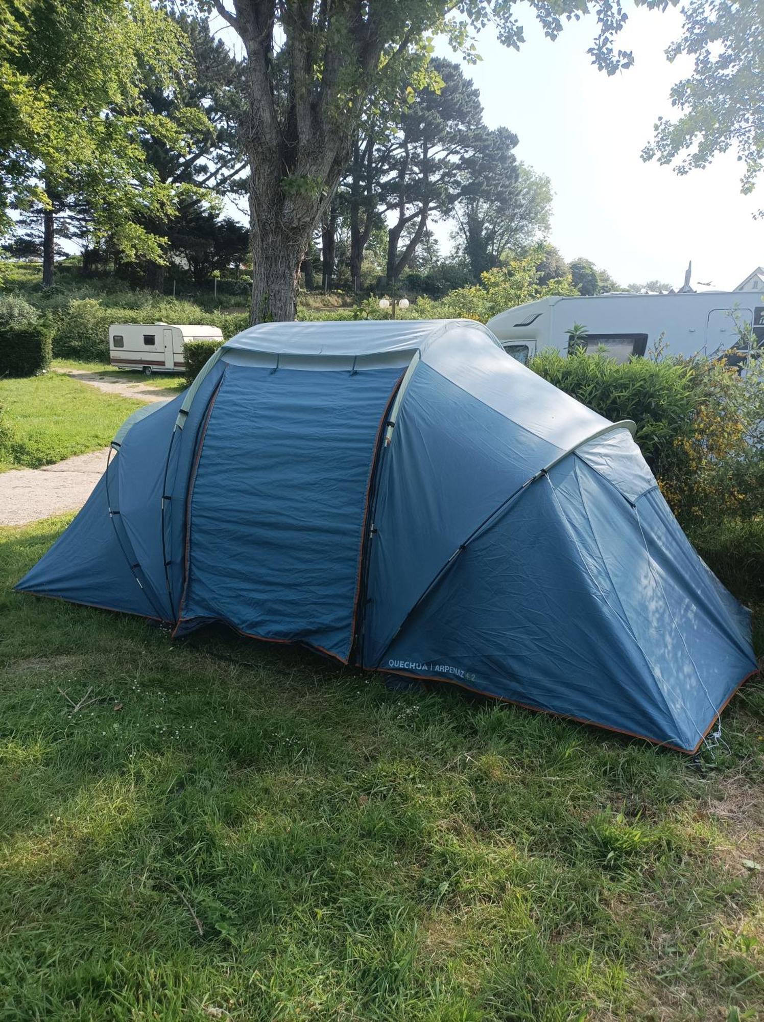 Les Hortensias Grande Tente Familiale Deux Chambres Et Sejour Vue Mer Sur Camping Nature 普莱斯坦-莱格雷沃 客房 照片